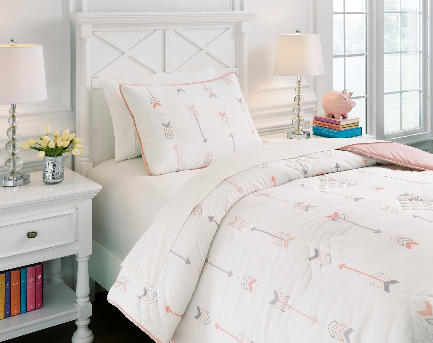 Ashley Express - Lexann  Comforter Set